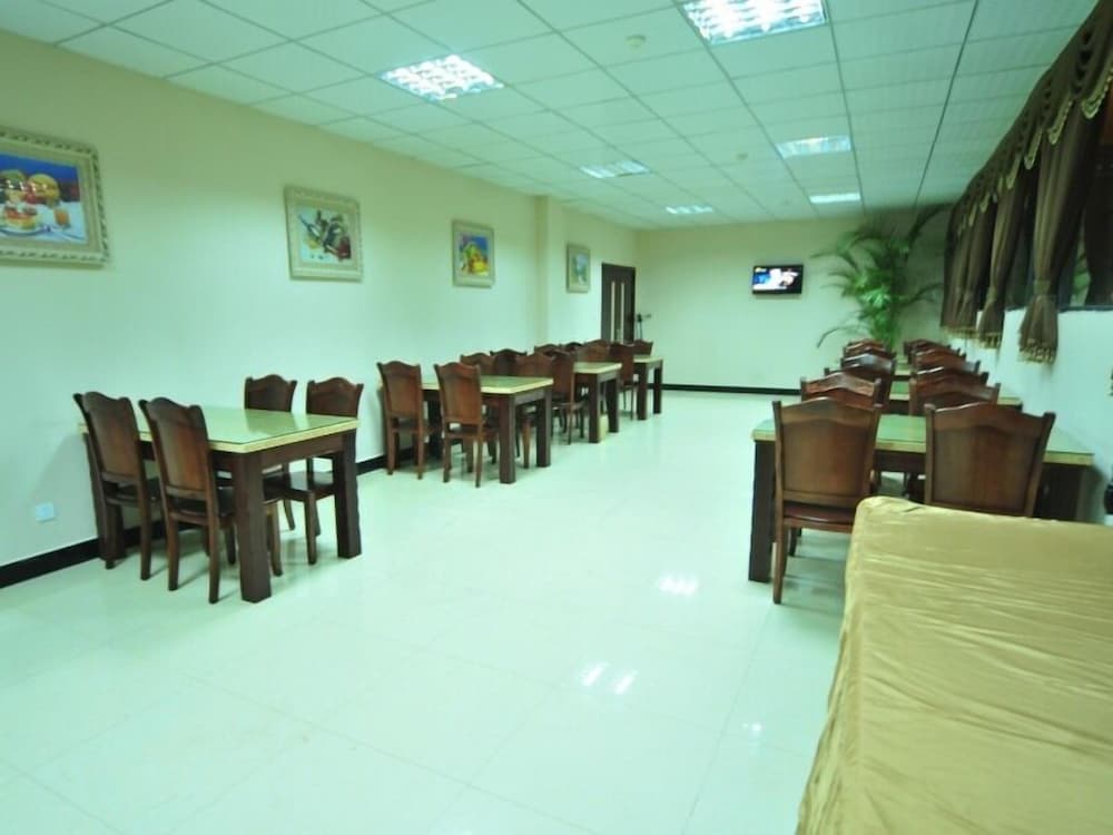 GreenTree Inn Kunming Chenggong University City HSR Station Shilin Street Express Hotel 47/57