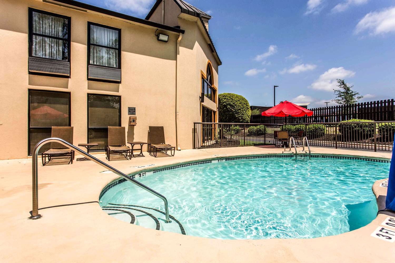 Quality Inn Fort Mill near Carowinds Blvd. 2/41