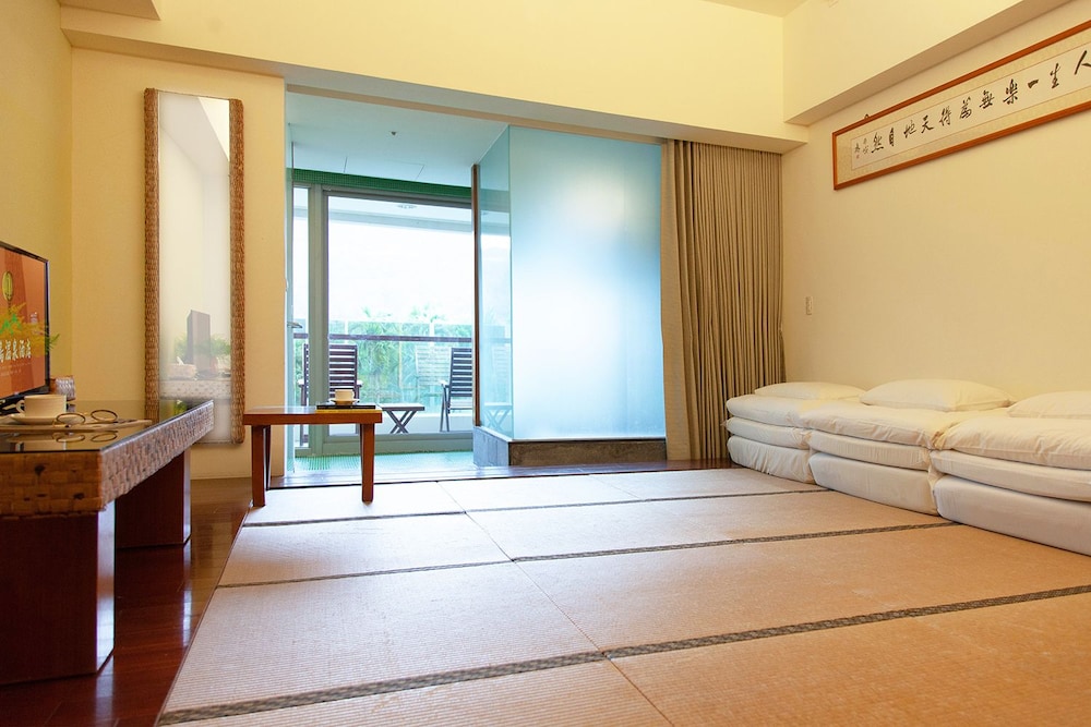 Luminous Hot Spring Resort 15/46