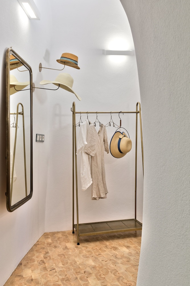 Namaste Suites By Caldera Houses 24/50
