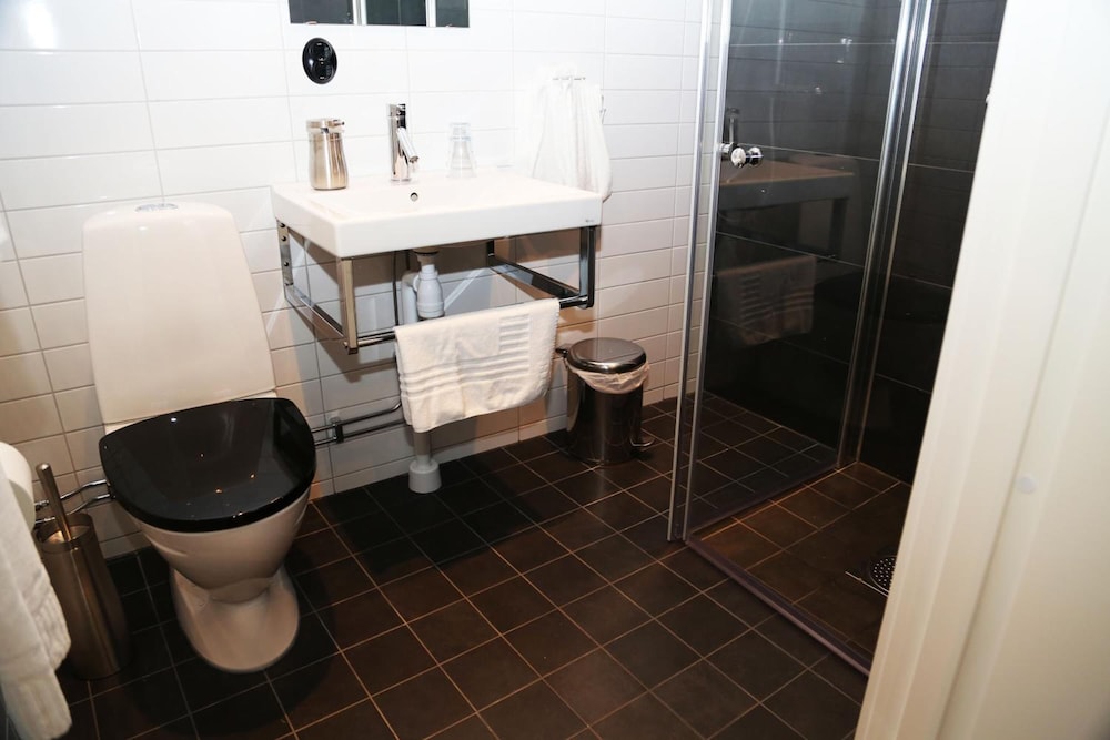 Hotell Hilda 29/40