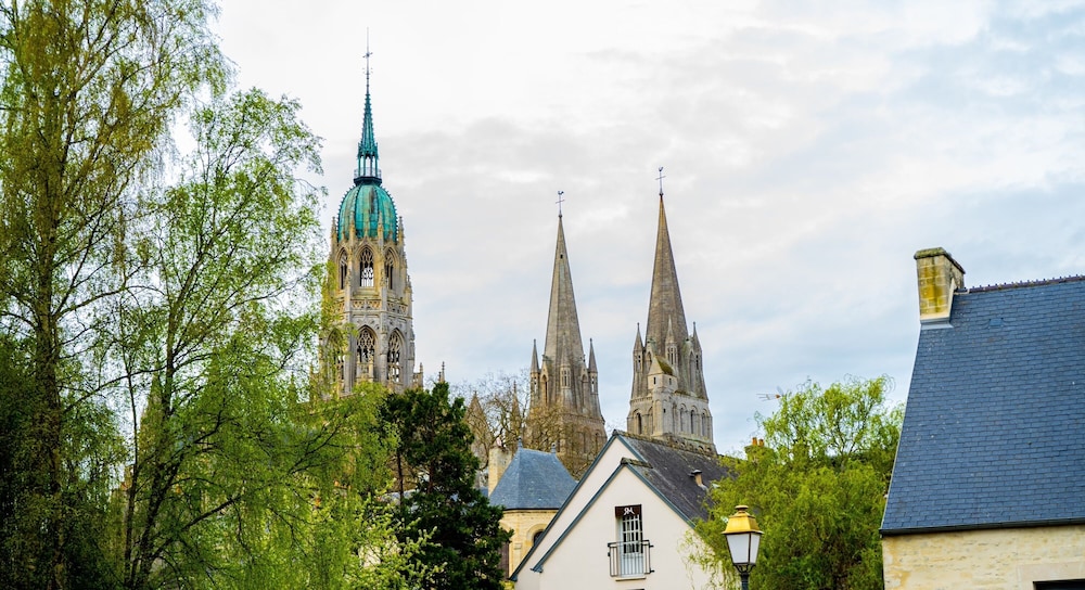 Churchill Hotel Bayeux 43/50