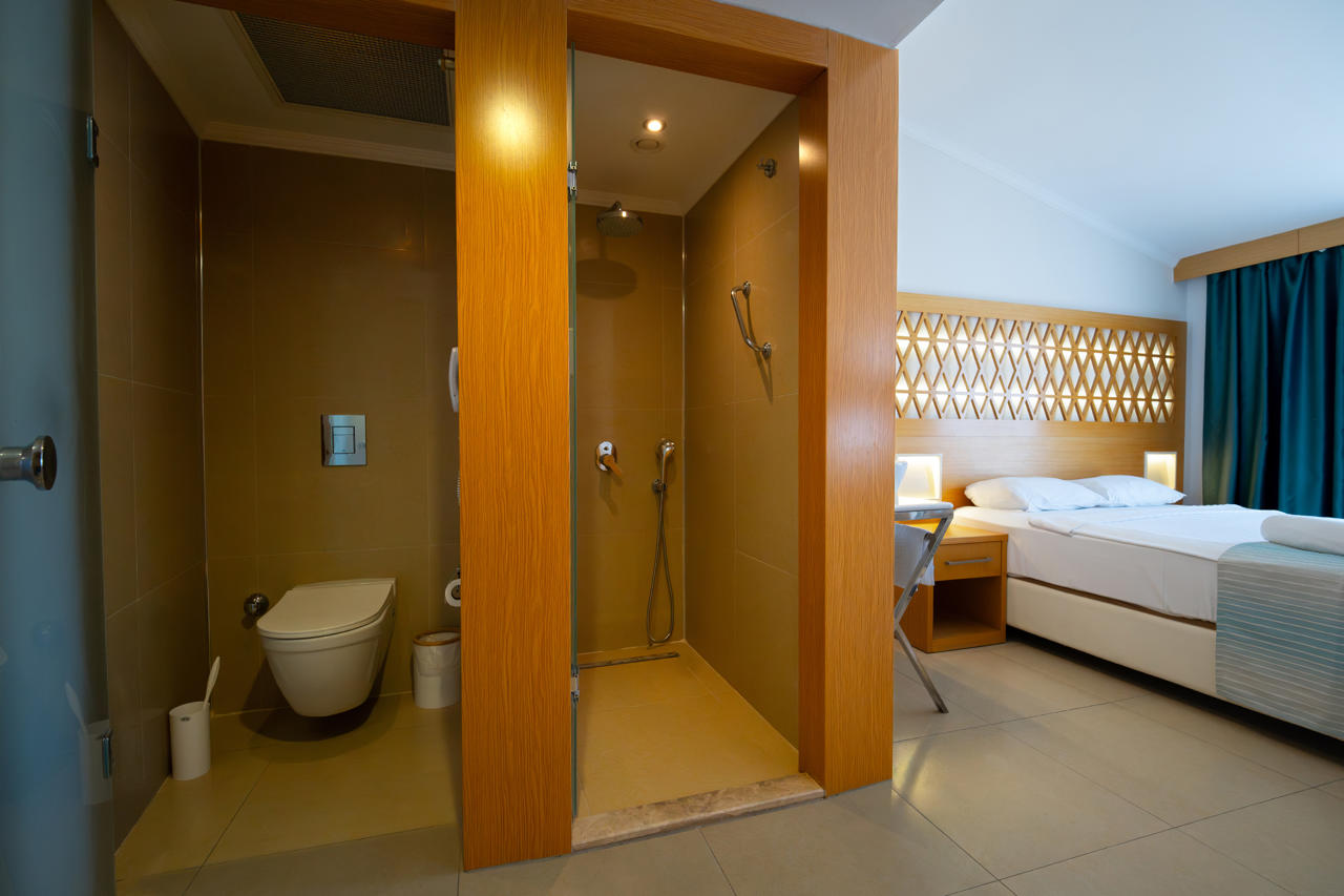 Aurasia Design Hotel 69/70