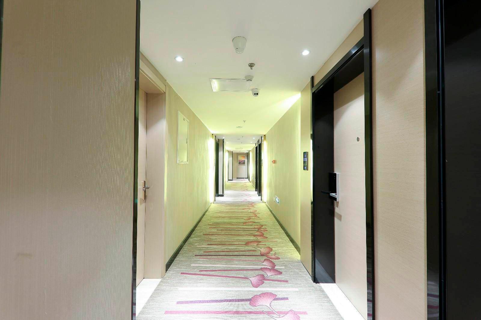 Lavande Hotel (Guangzhou South Railway Station Muxiyuan) 25/42