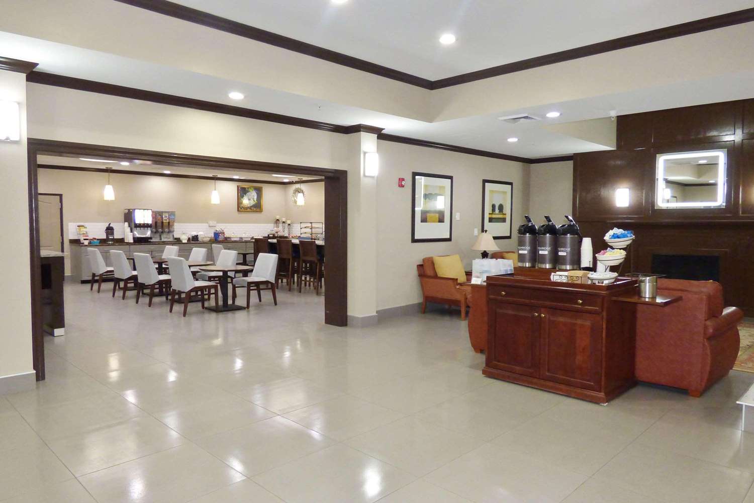 Country Inn & Suites by Radisson, Pensacola West, FL 3/8