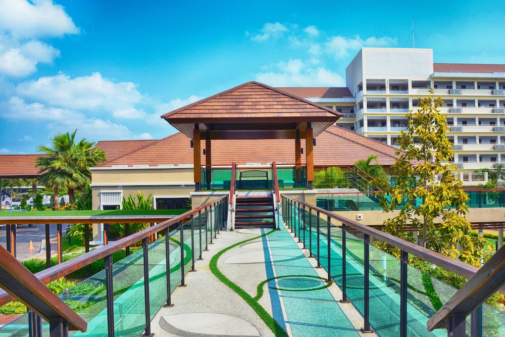 Seapine Beach Golf and Resort Hua Hin 38/50