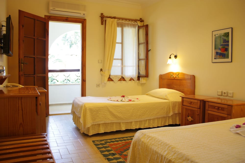 Toloman Hotel Bitez Beach 7/50