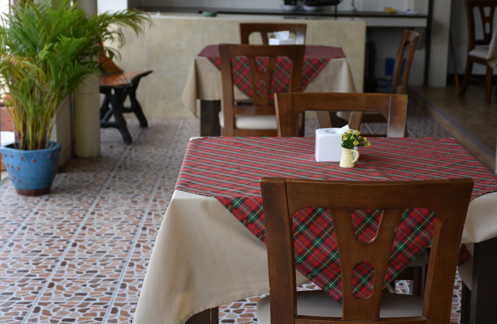 Jardin Hotel 34/50