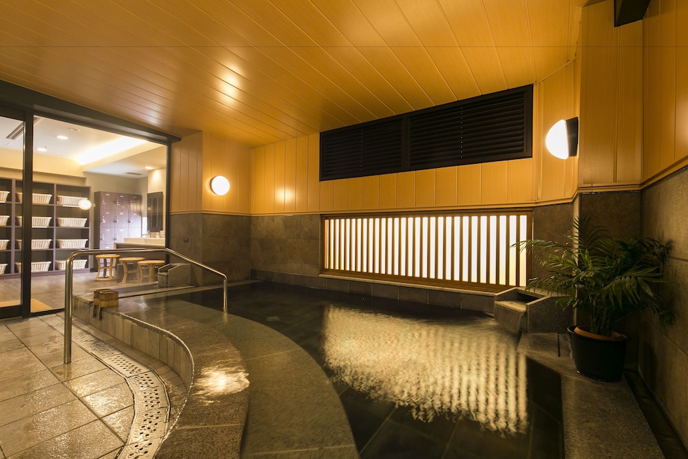 Nishitetsu Inn Kurosaki 28/48