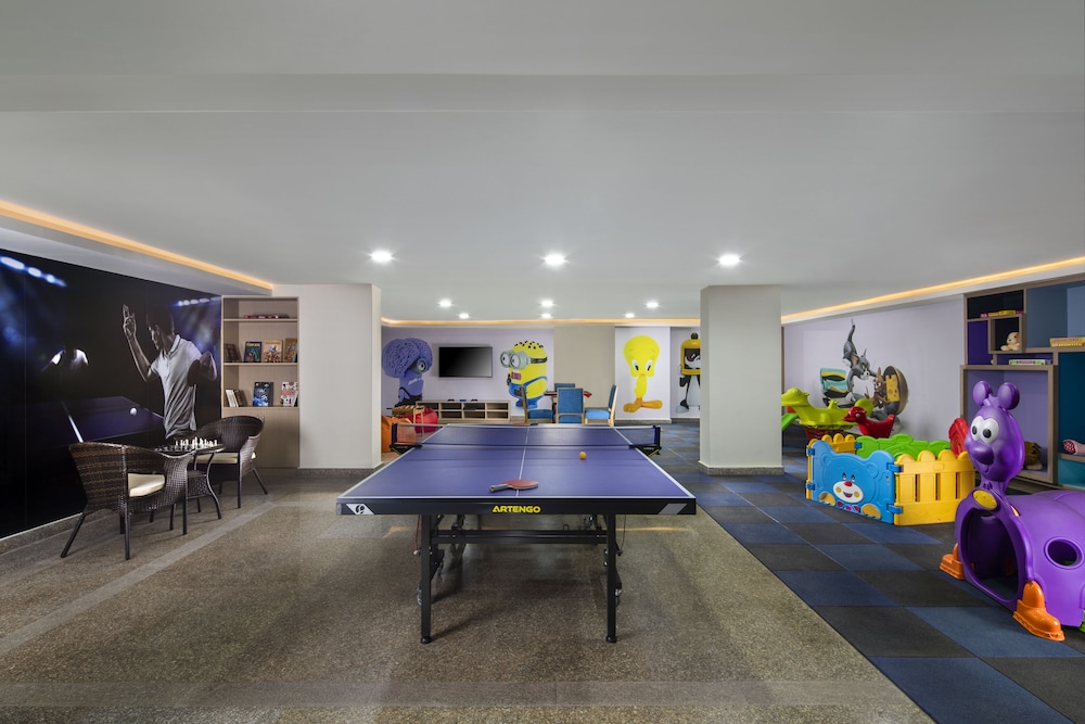 Sandal Suites Op. By Lemon Tree Hotels 7/50