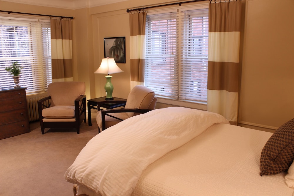 Morgan State House Inn 11/50