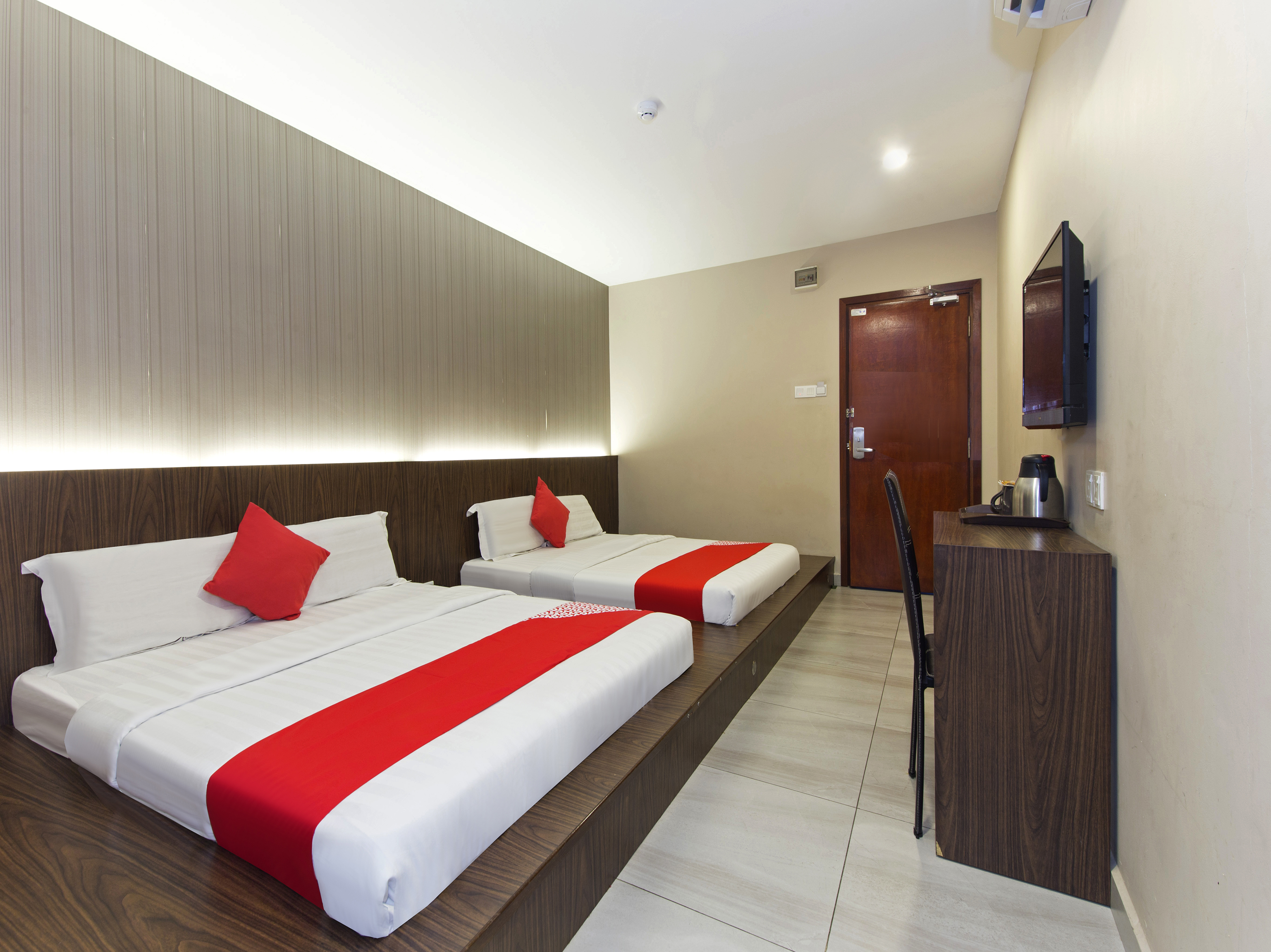 OYO 340 Comfort Hotel 14/41