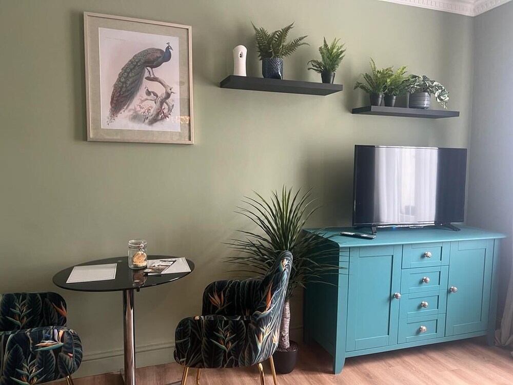 James' Place At Dowlais 38/48