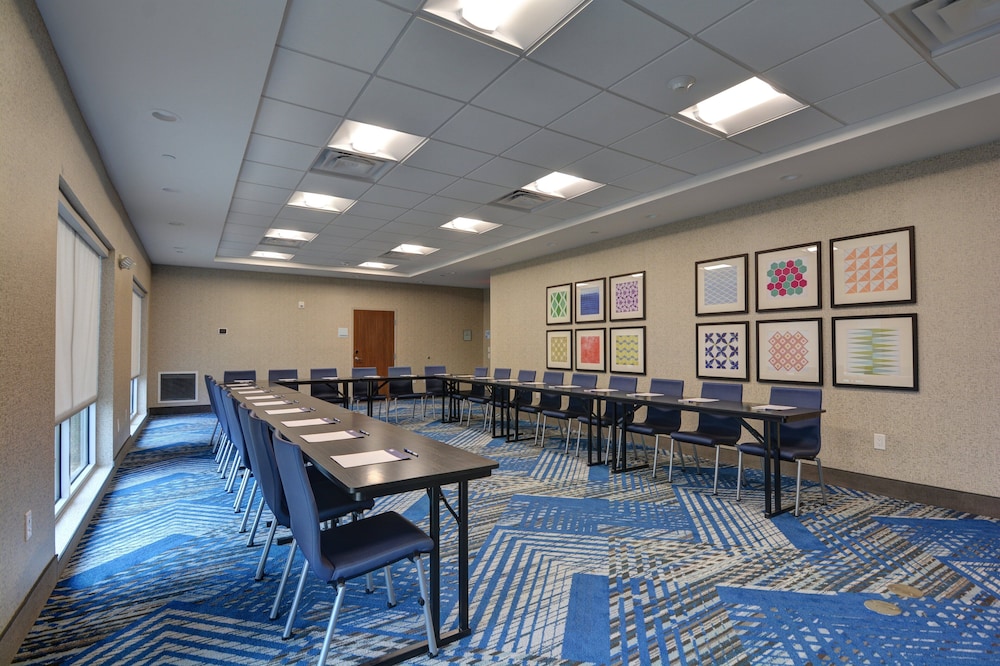 Holiday Inn Express And Suites Greenville Taylors 40/50