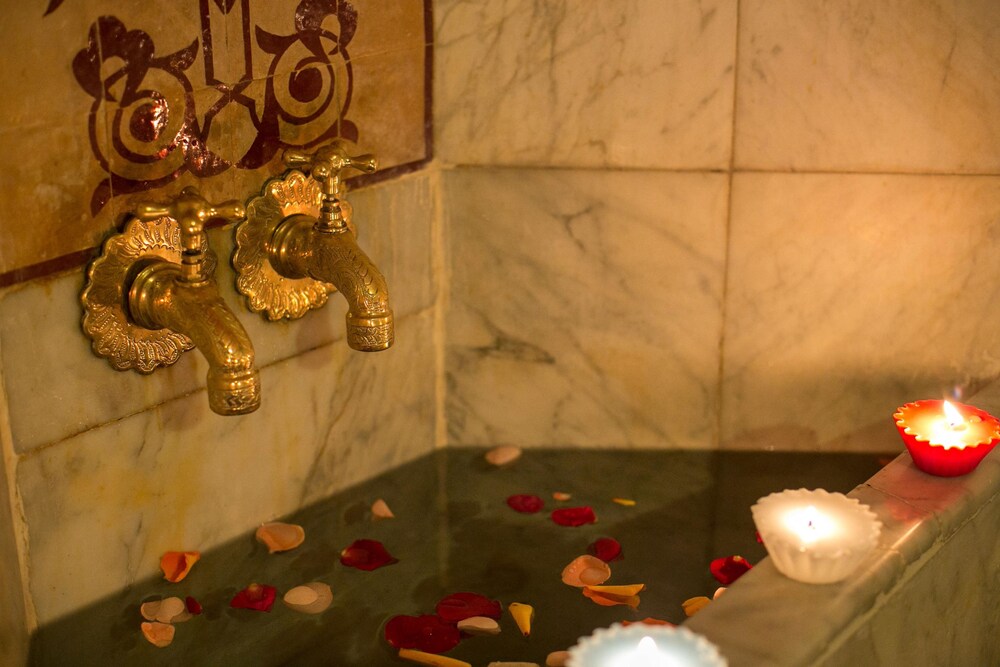 Riad Myra 12/75