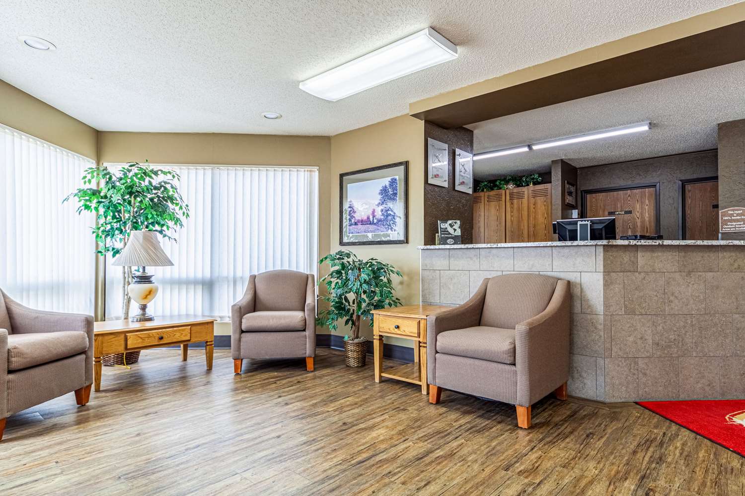 Econo Lodge Sioux Center 28/43