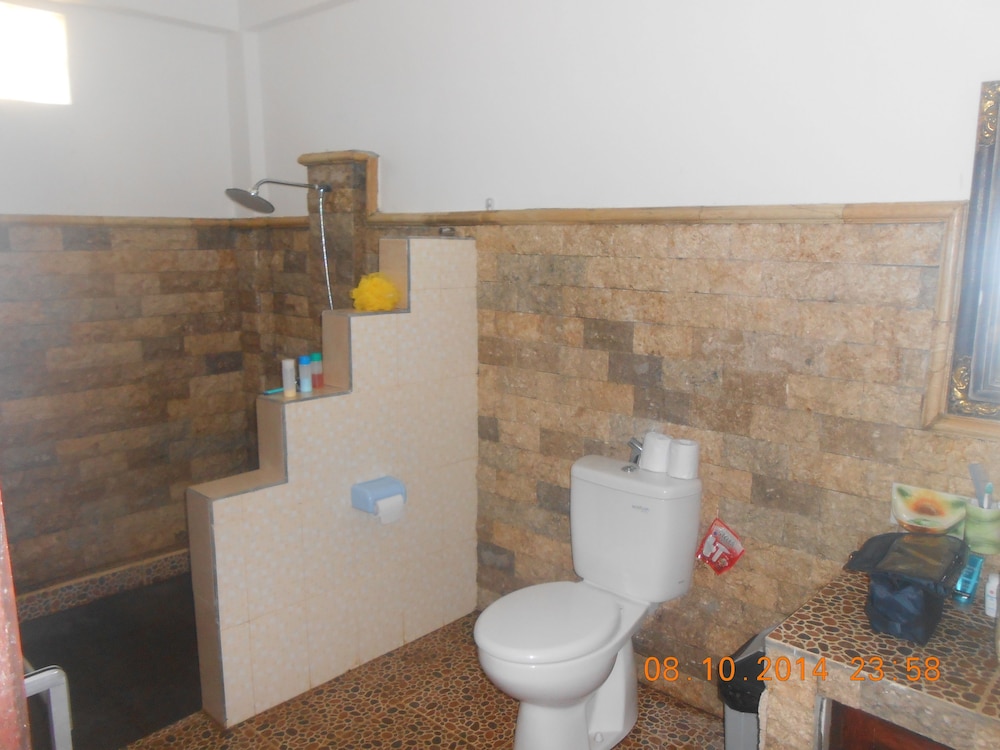 Titi Sedana Homestay 40/50