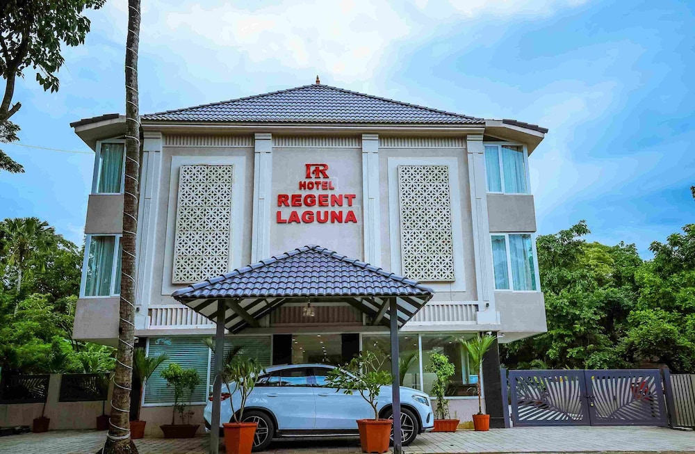 Hotel Regent Laguna 3/35