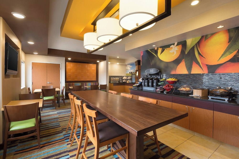 Country Inn & Suites by Radisson, Bismarck-Mandan 40/47