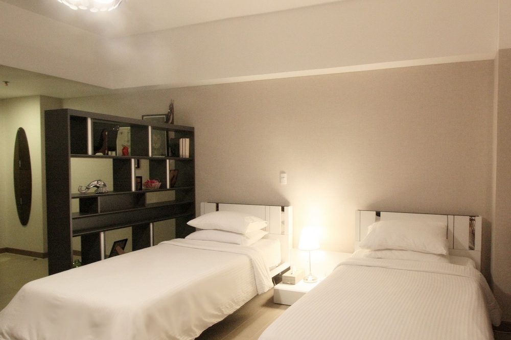 Maxstays - Max Style At The Venice Residences 13/50