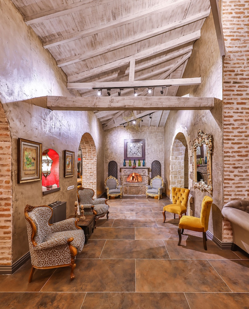 Cetmihan Hotel 20/50