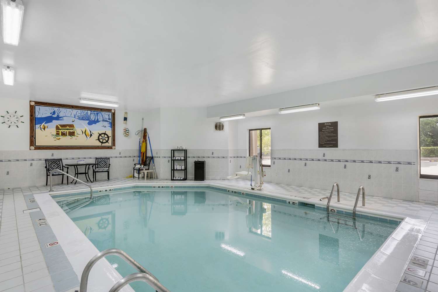 Comfort Inn & Suites La Grange - Louisville Area 14/24