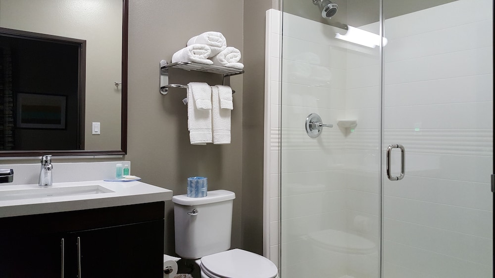 MainStay Suites Midland TX 13/44