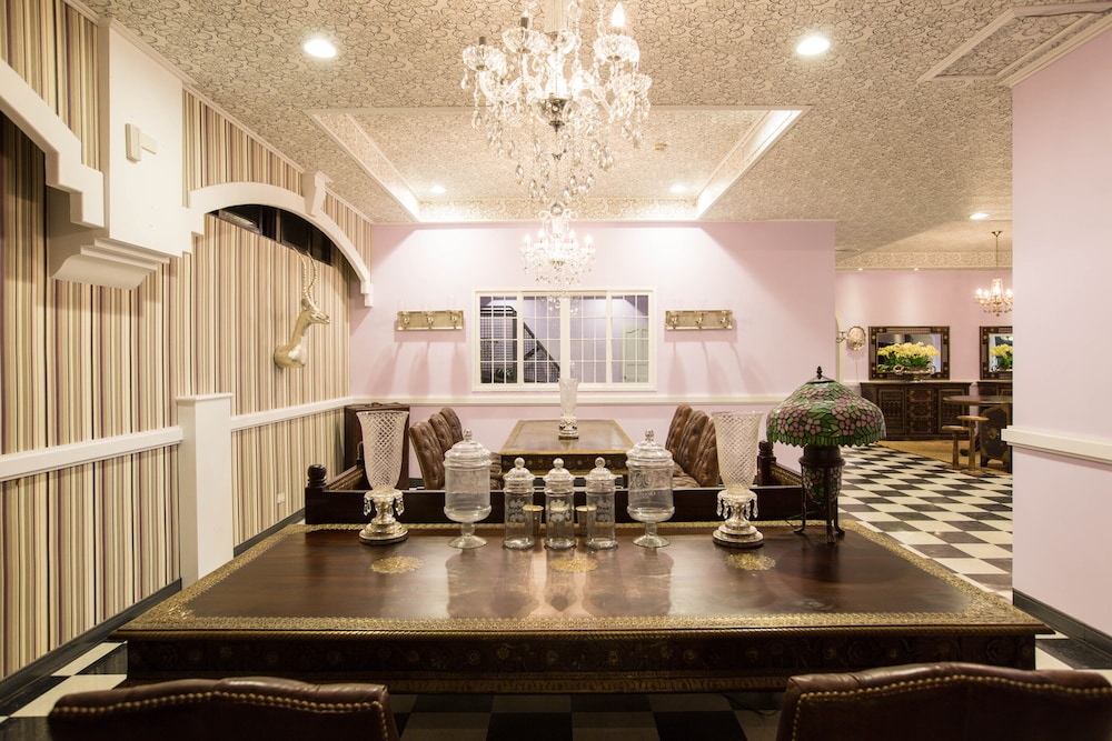 Jin Huei Hotel 48/64