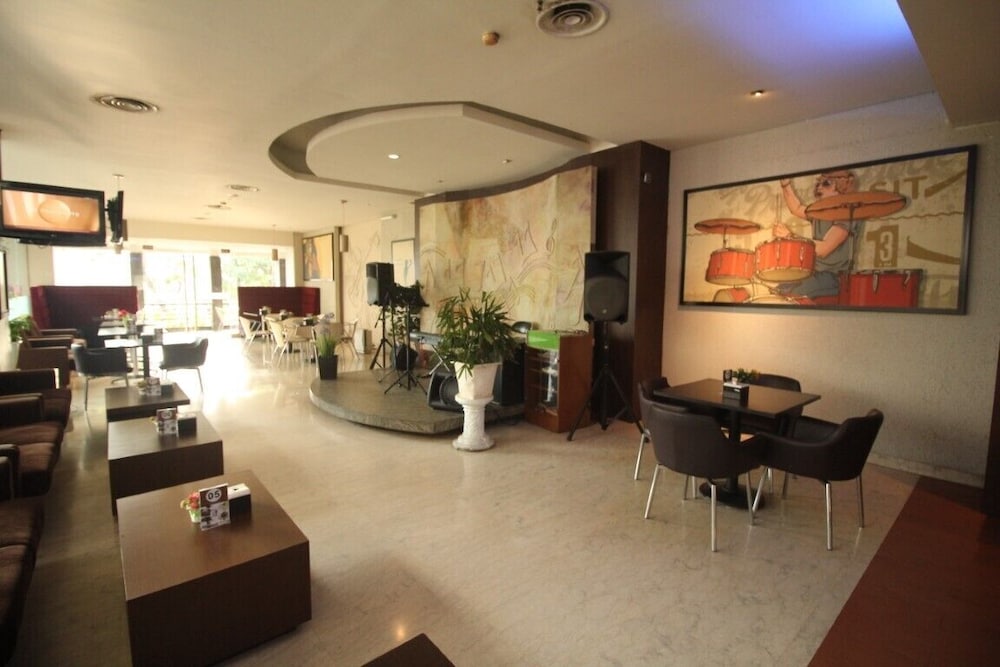 AMALIA HOTEL 24/45