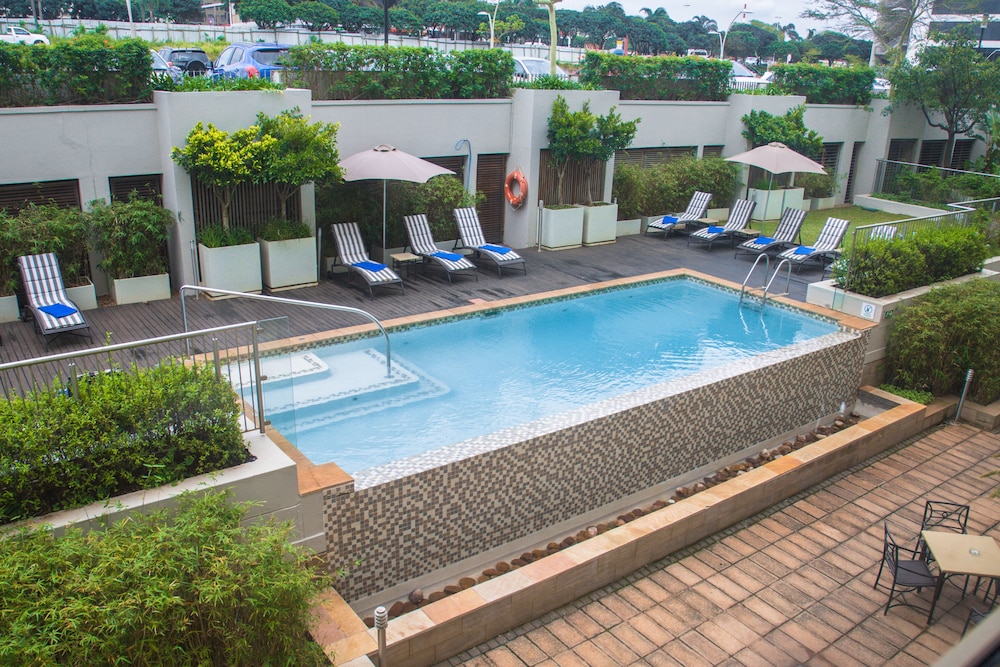 HOLIDAY INN EXPRESS DURBAN - UMHLANGA 1/83