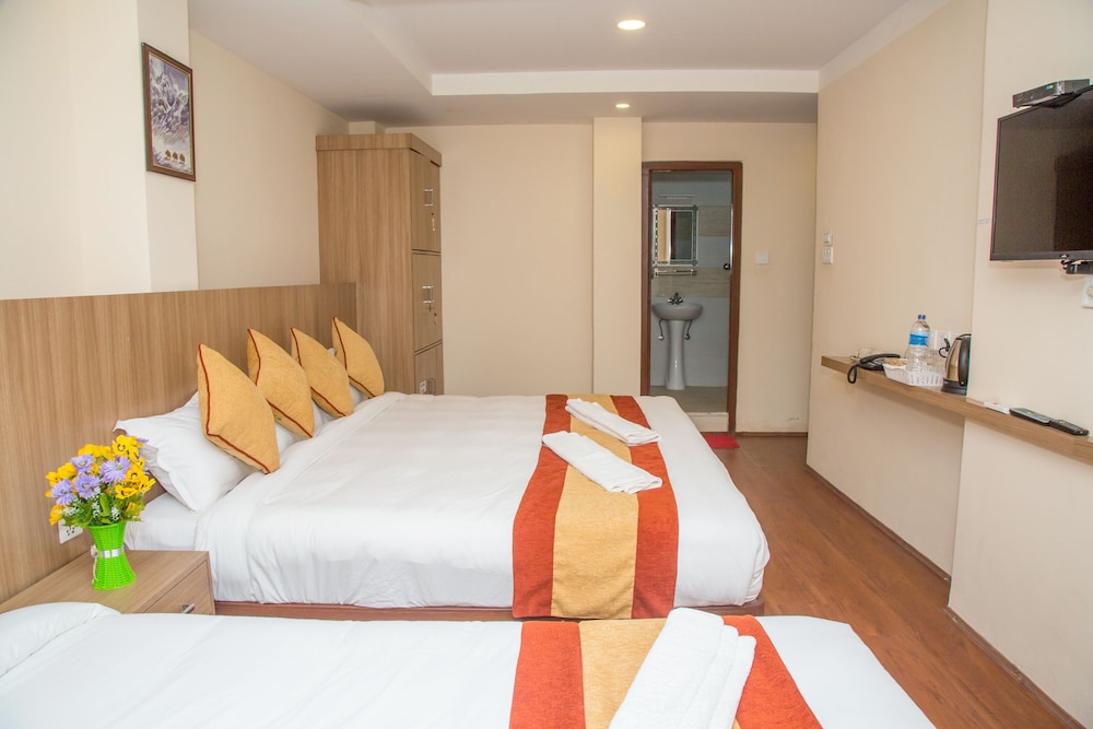 Sakura Boutique Hotel 11/21