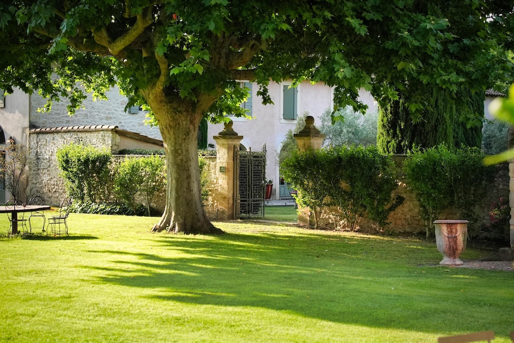 Domaine Des Clos 77/82
