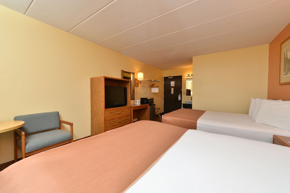 Super 8 by Wyndham Rapid City 23/42
