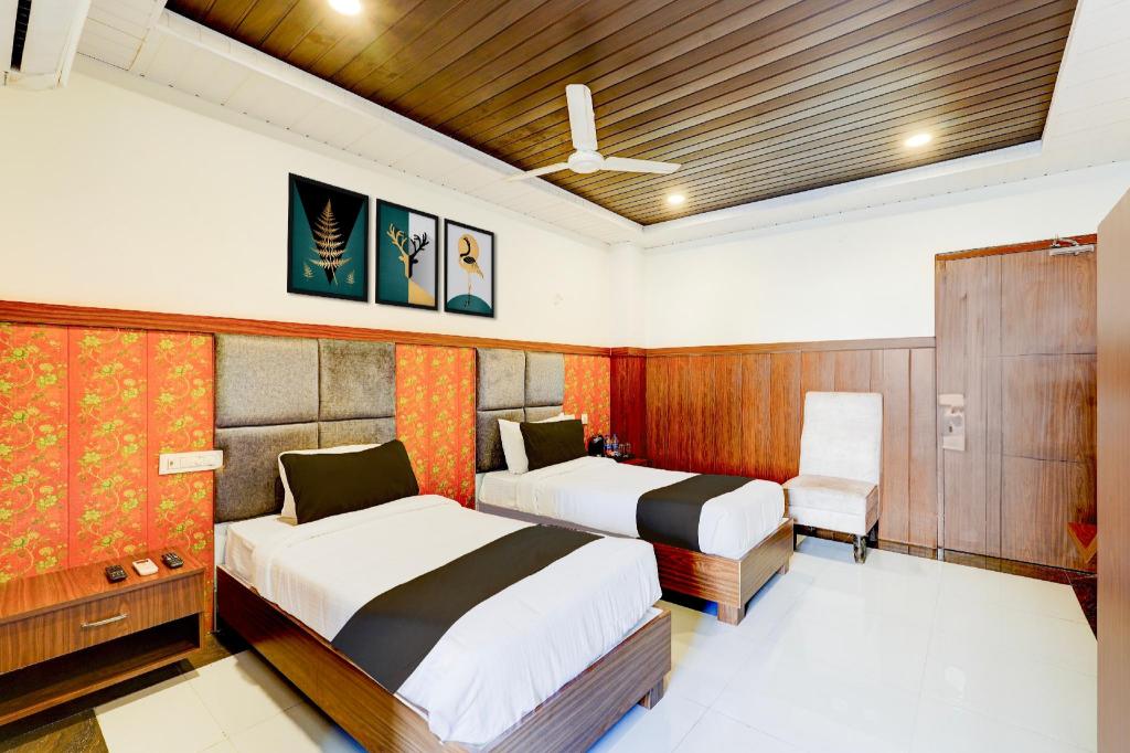 Hotel Grand Orchid 23/38