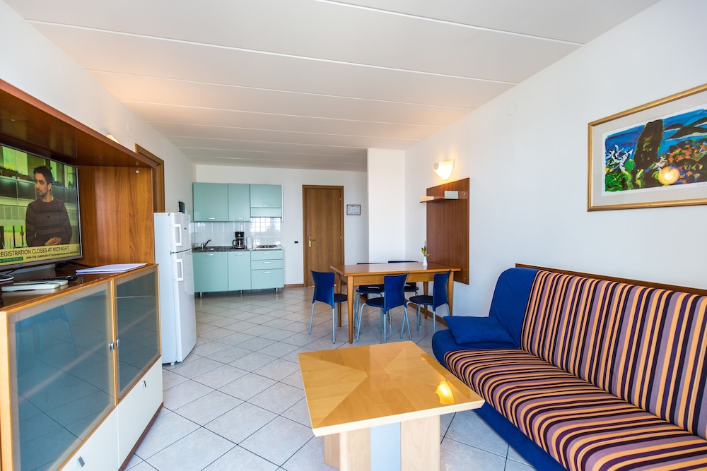 Splendid Resort 45/69