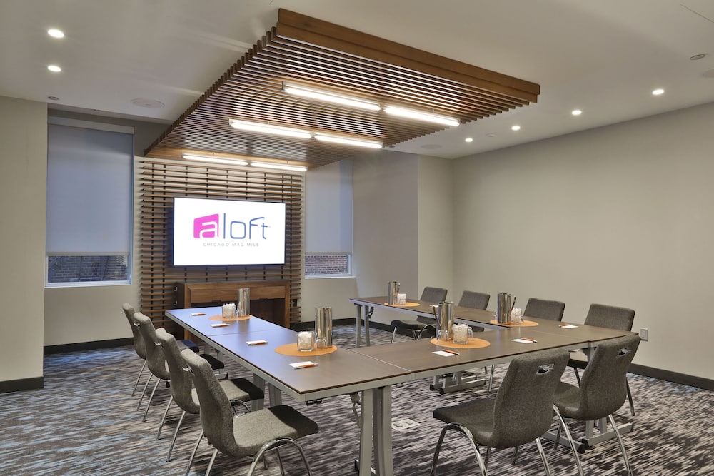 Aloft Chicago Mag Mile 43/47