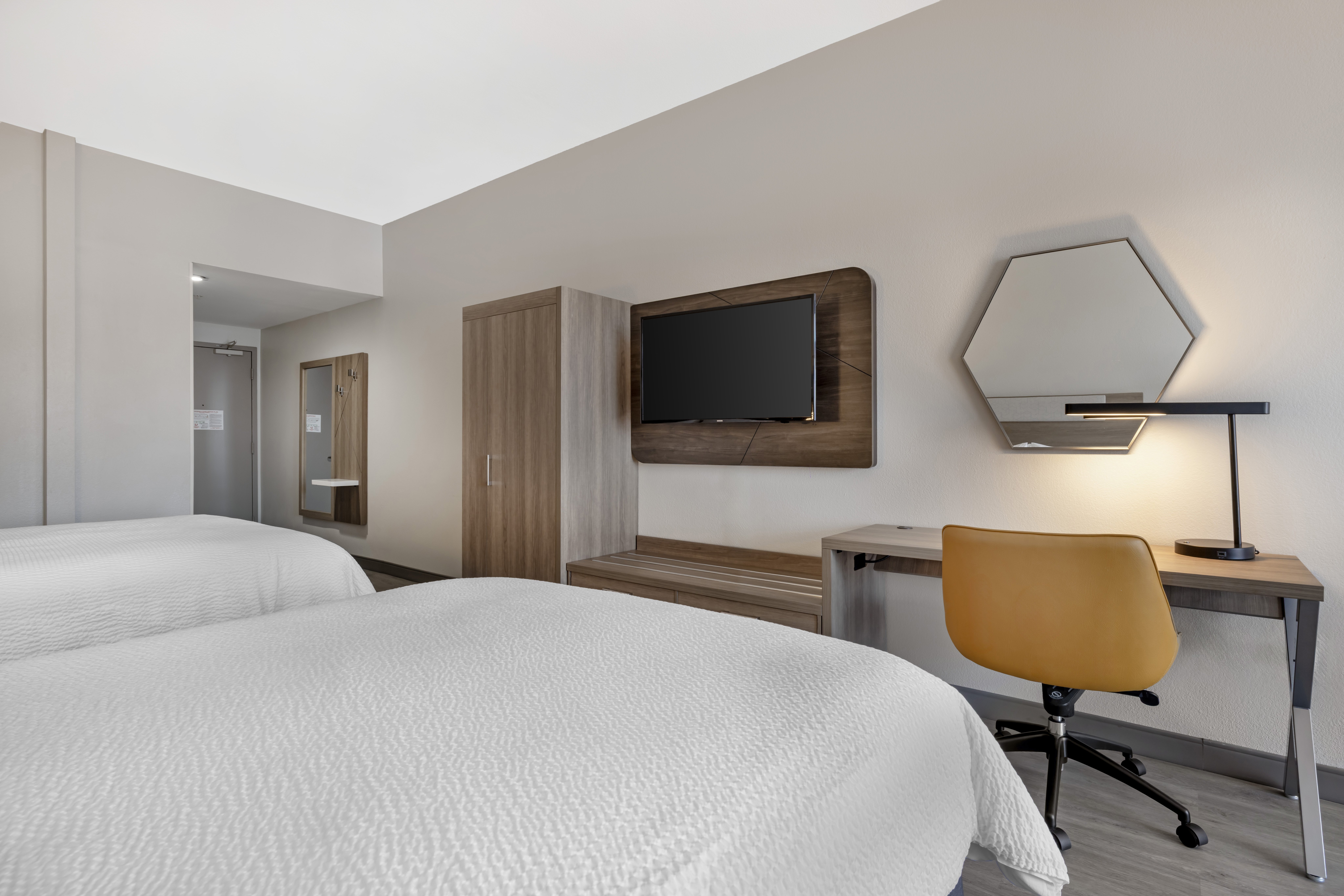 Holiday Inn Express Hotel And Suites Lake Elsinore 23/61