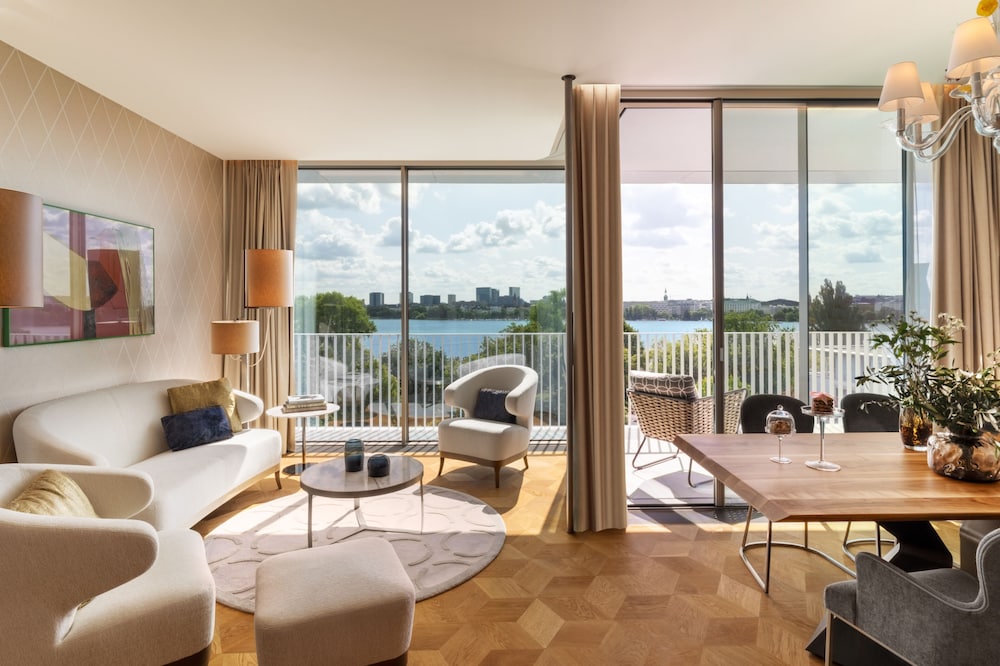 The Fontenay 45/85