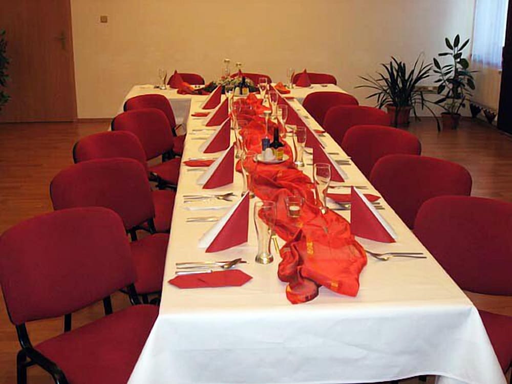 Hotel Maria 26/50