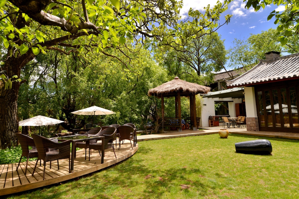 Lijiang Shuhe Youyiju Private Club 38/50