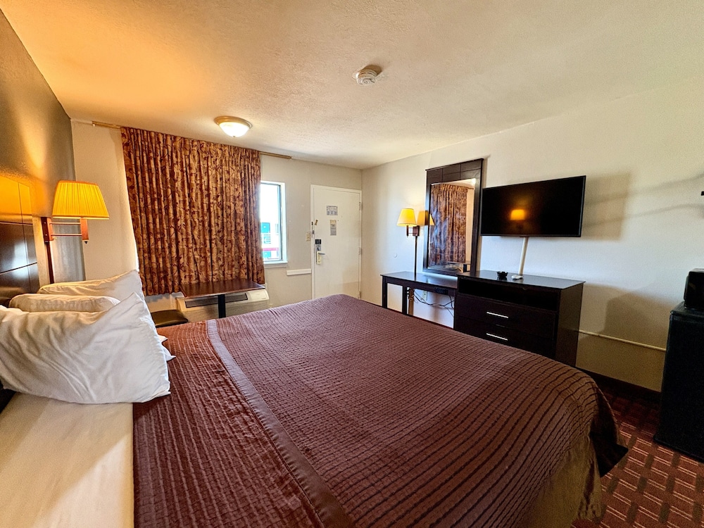 Regency Inn 6/49