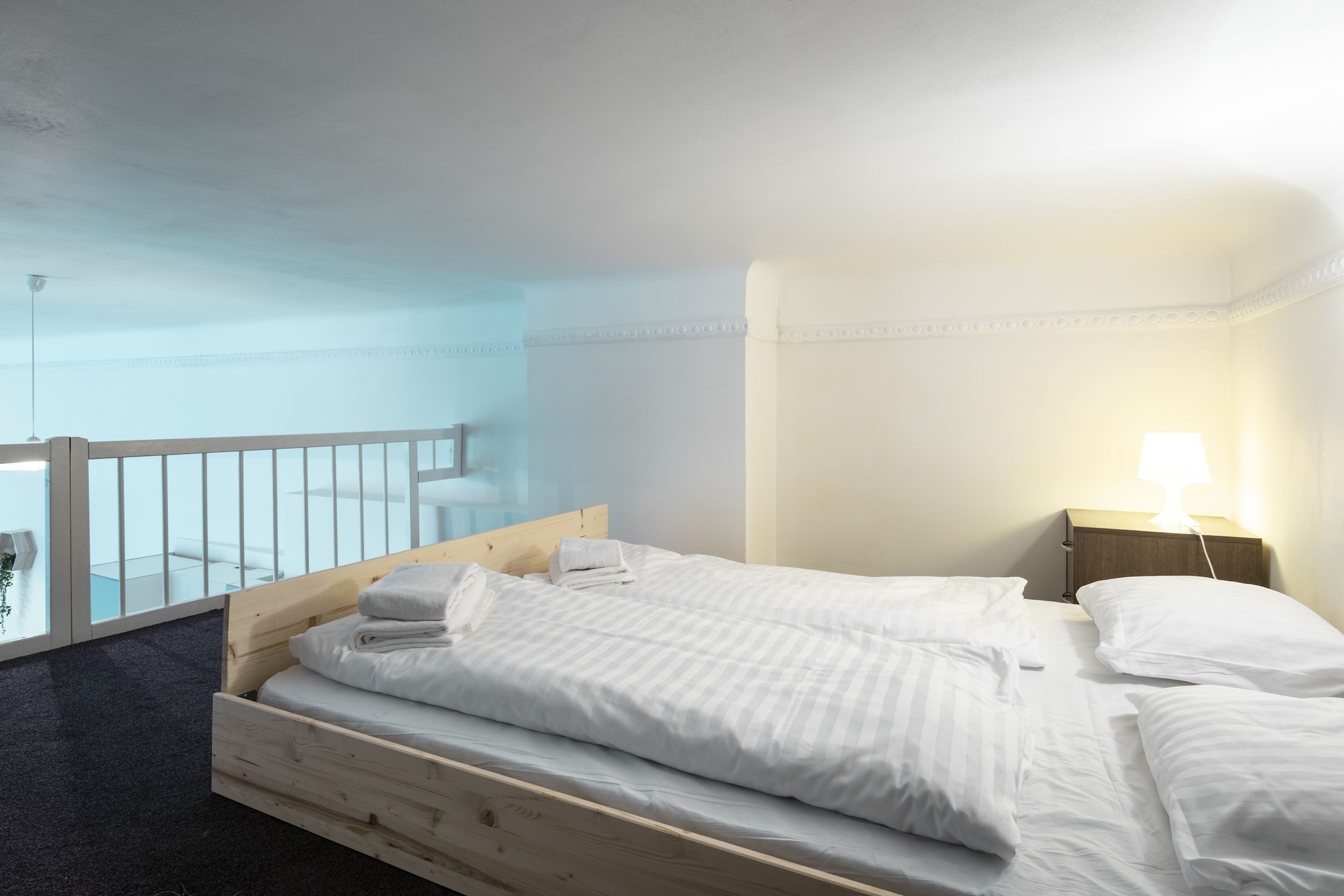 Mezzanine, 2 Bedrooms, Exclusive, Apartment, 5 Beds, Bunk Bed, Sofa، Hybernska Apartments 3/10