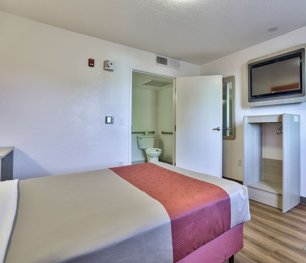 Motel6 Flagstaff, AZ - Butler 25/50