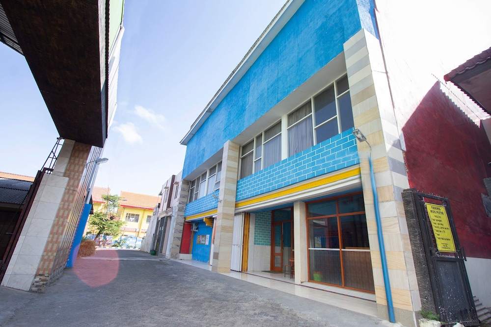 OYO 3720 Homestay Gayatri Janti 3/27