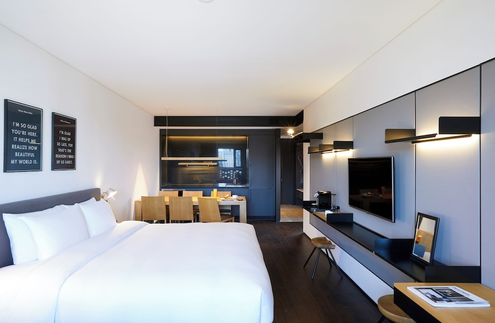 Glad Hotel Yeouido 13/64