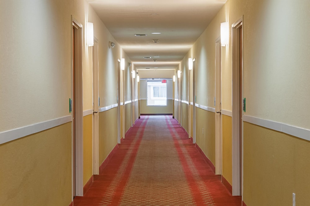 Motel6 New Orleans, LA - Near Downtown photo5