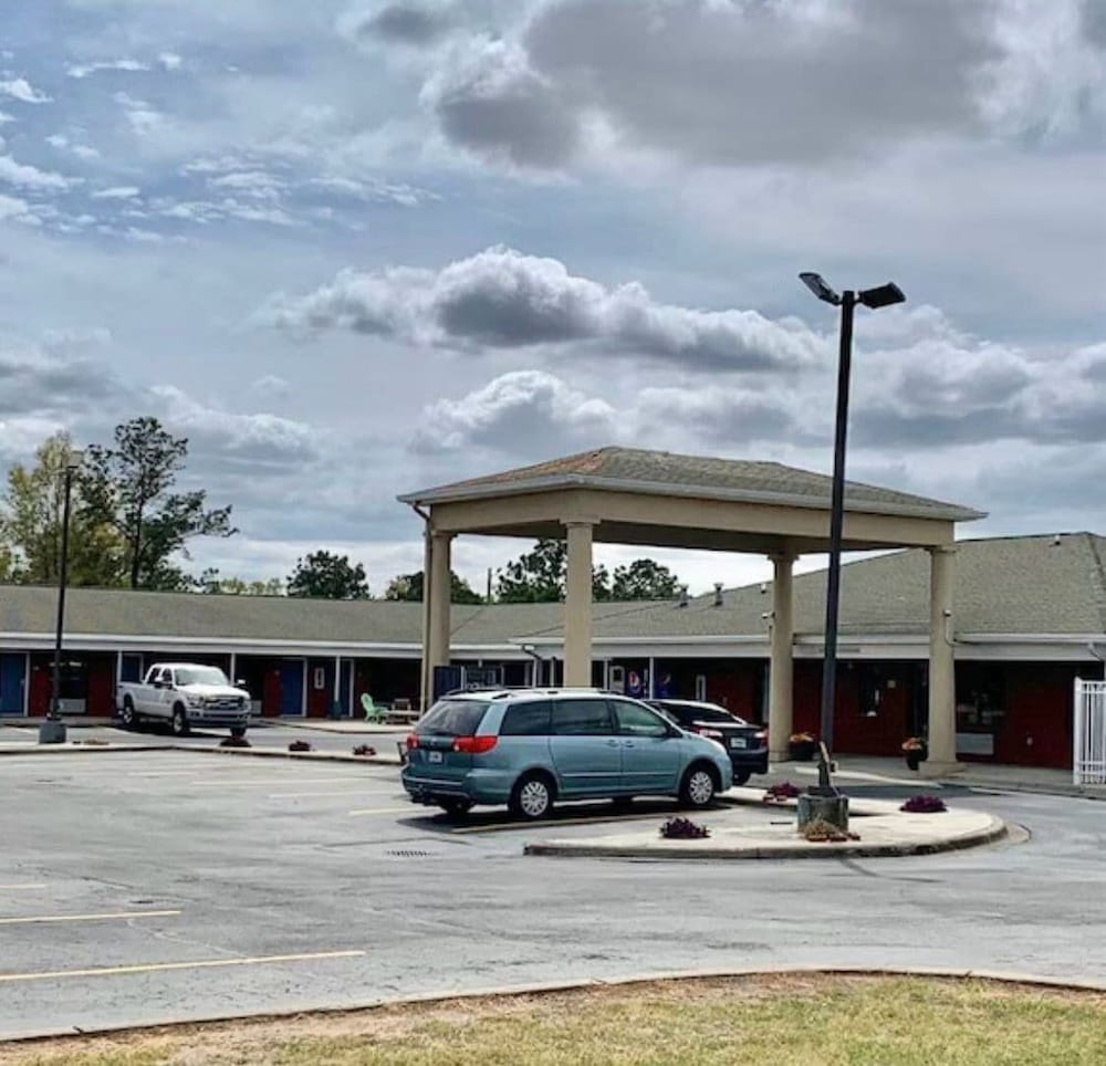 Lake Seminole Inn 22/29