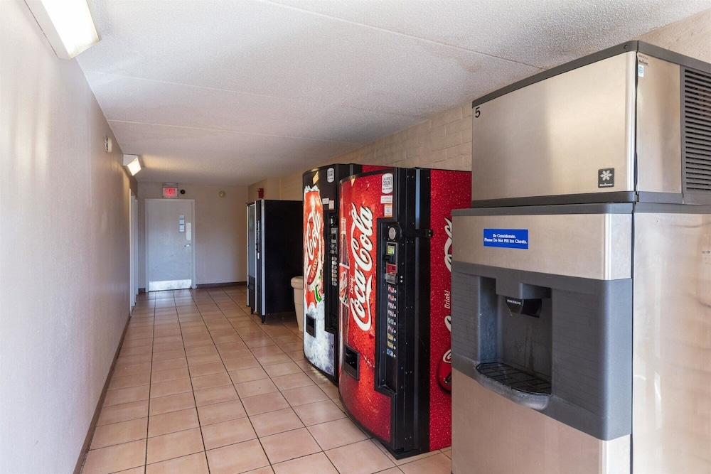 Motel6 Knoxville, TN 14/46