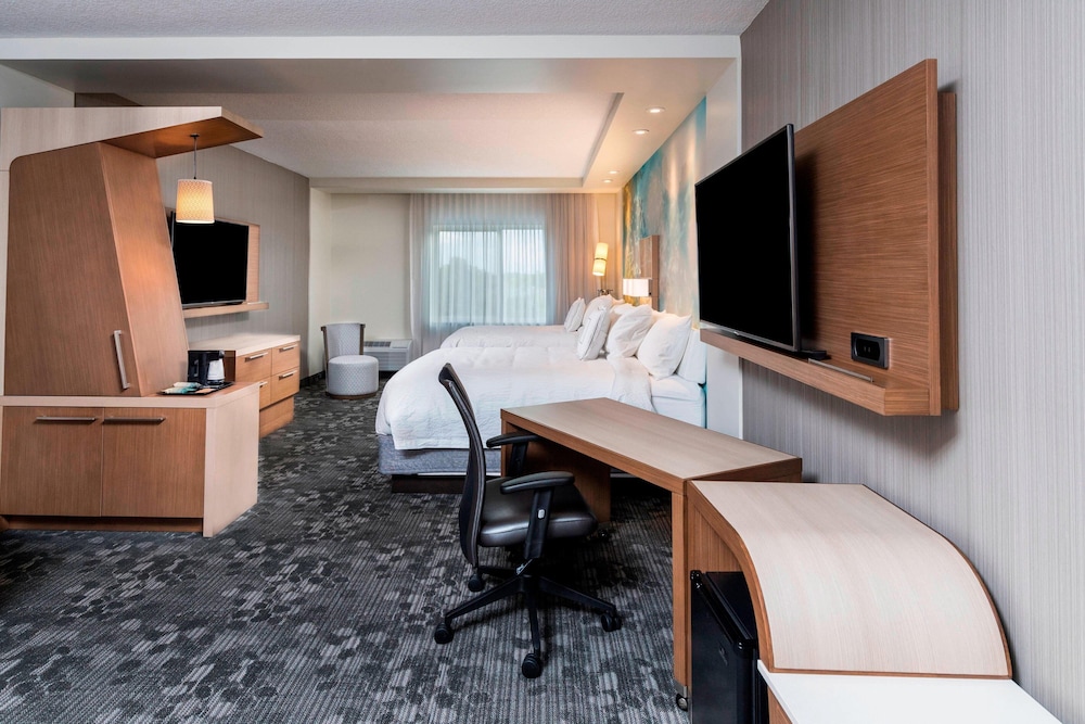 Courtyard By Marriott Tampa Northwest/Veterans Expressway 44/50