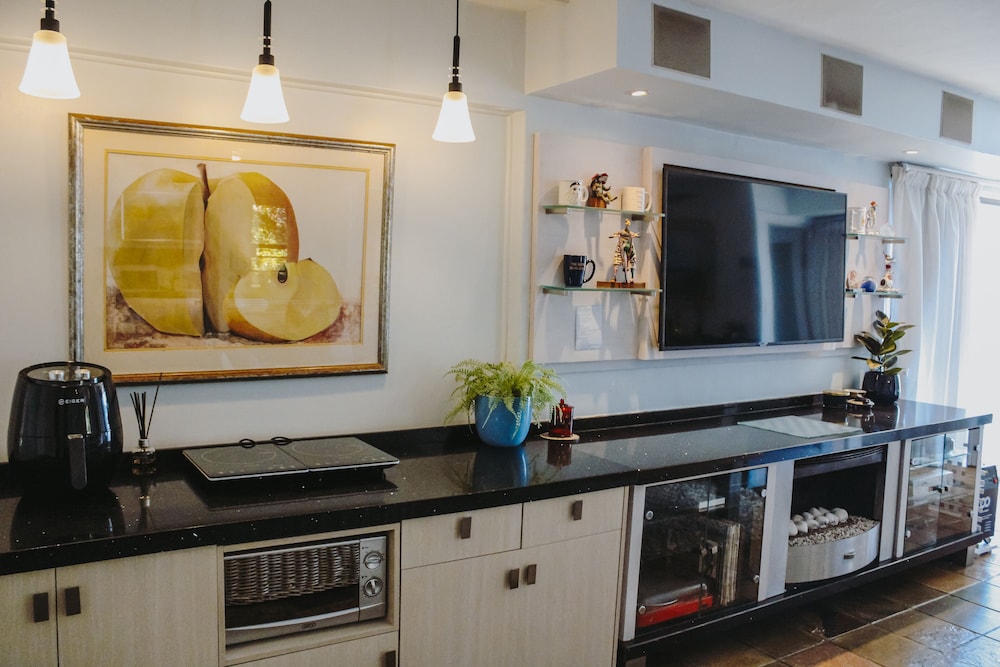 185 On Beach Boutique Suites And Apartments 6/44